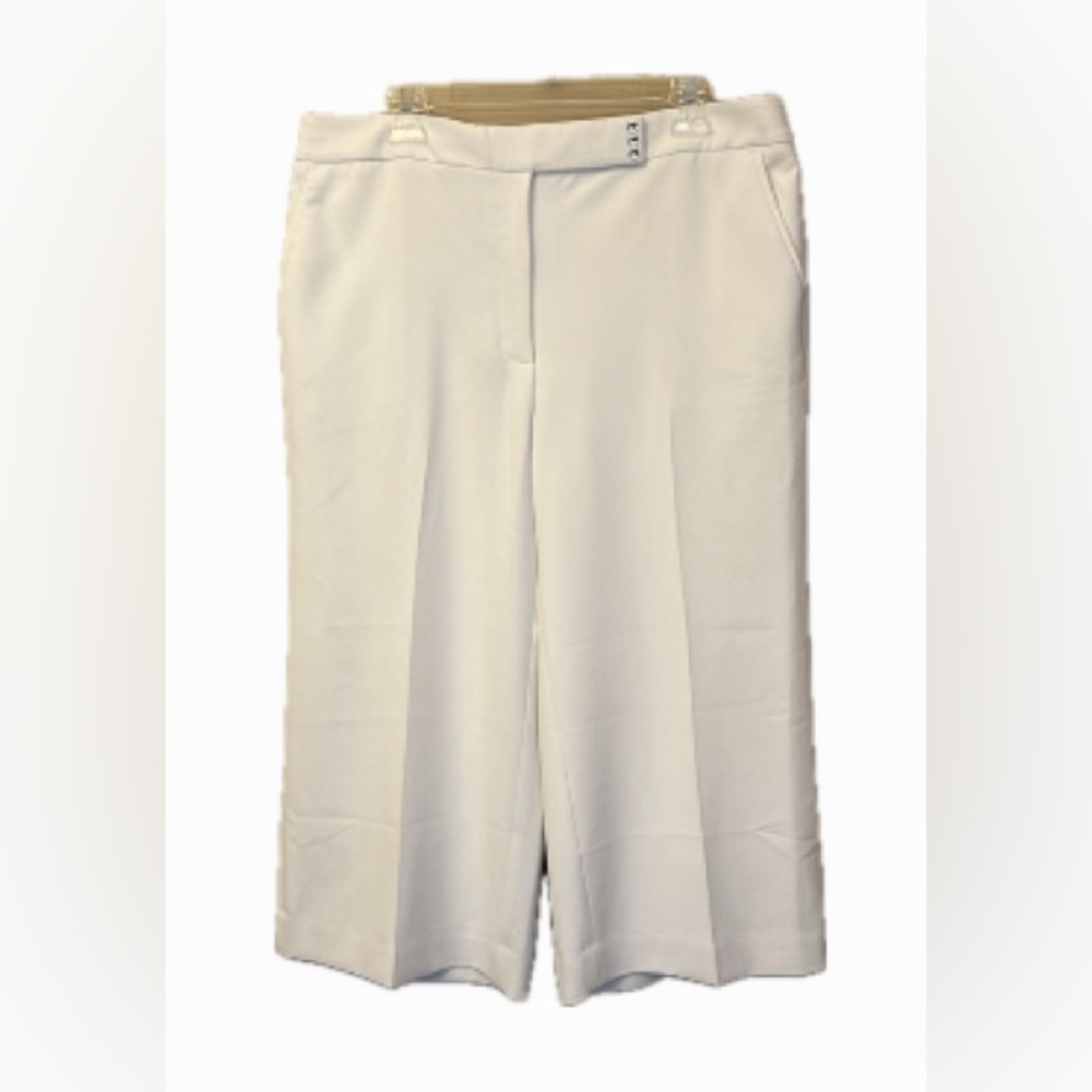 White House Black Market Winter White Wide Leg Crop Pants Size 14